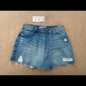 Zara denim skort! NEW WITH TAGS!!